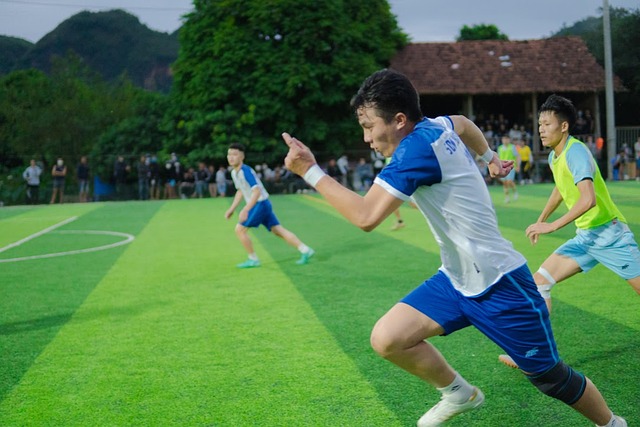 展现了他精 展现了他精